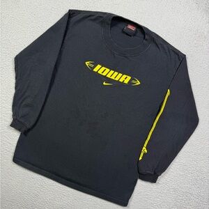 Kids‎ vintage y2k Nike university of Iowa Hawkeyes long sleeve T-shirt